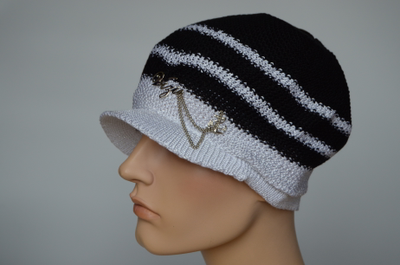 Женская кепка вязаная vizio Италия 5038 белая с черным