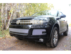 Защита радиатора Volkswagen Touareg II 2010-2014 центральная chrome
