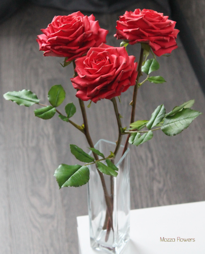 Красные розы "RED" из полимерной глины.