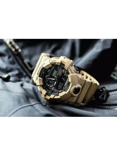 Часы Casio G-Shock GA-700CA-5AER