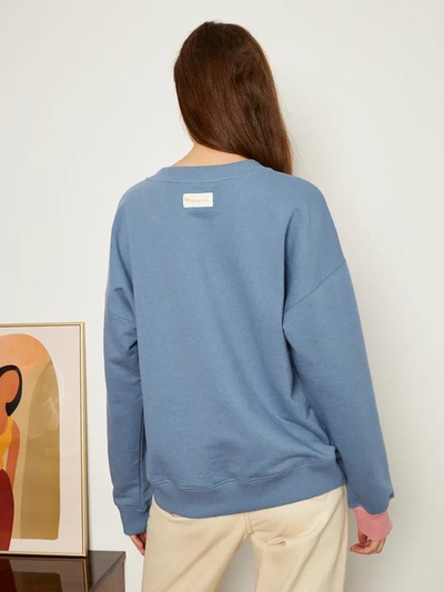 ЖЕНСКИЙ СВИТШОТ ГОЛУБОЙ "ЦВЕТОЧНЫЕ КЕДЫ"