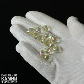 Бриоли-лук огранка стекло 7,9 мм, цвет в ассортименте, цена за штуку