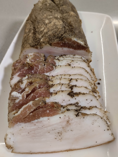 Сало с черным перцем и чесноком | ферма СытникЪ