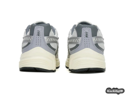Nike Initiator Light Bone (40-45)