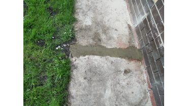 Прокладка 240 метров кабеля в грунте и бетоне. 
Соединение двух домофонов с функцией интеркома. 
Установка электозамка. 
Установка вызывной панели с углом обзора 120 град. 
Качественный монтаж ! 