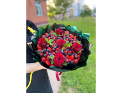 Букет из ягод "Шанель"