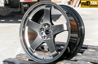Комплект дисков R18 8,5J ET+25 5*114,3 Nismo LM Графит темный (J149)