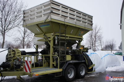 Передвижная вальцовая плющилка влажного зерна с прессом ROmiLL CP2 Plus