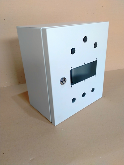 Щит с монтажной панелью