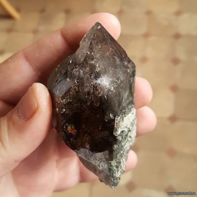 Дымчатый кварц с хлоритом. 80*40*38мм