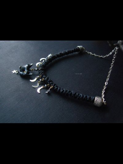 "Серенький волчок - звёздный пастушок", плетёное колье в стиле фэнтези