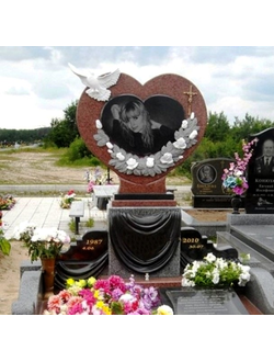 Эксклюзивный памятник Сердце и голубь на постаменте