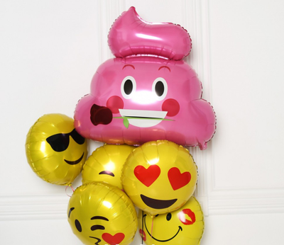Фольгированный шар с гелием "Эмоции Какашка с розой"