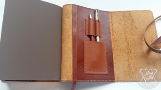 Блокнот в мягкой обложке из натуральной кожи с гравировкой логотипа