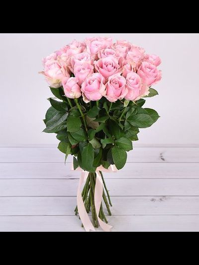 БУКЕТ "НЕЖНЫЕ ЧУВСТВА" ИЗ 25 ГОЛЛАНДСКИХ РОЗ