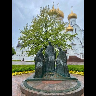 Экскурсия «Ярославль: Стрелка двух рек, Толгский монастырь и кедровая роща»