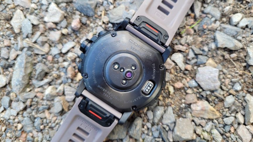 Обзор Coros Vertix 2: самая большая батарея в песочнице