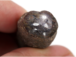 Корунд с иризацией, кристалл, полировка с одной стороны, Индия (50*17*14 мм, 26 г) №29908