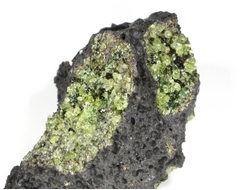 Хризолит (Перидот, Оливин) кристаллы на породе, США (100*42*33 мм, 154 г) №27235