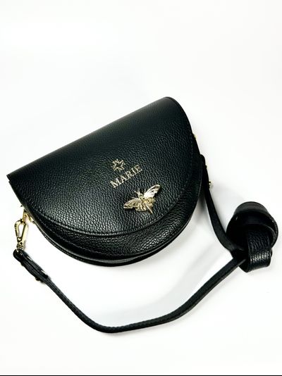 Женская кросс боди сумка с застежкой пчелкой из натуральной кожи Vera Pelle от M&amp;Marie черного цвета