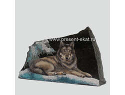 Картина настольная на камне змеевик Пара волков