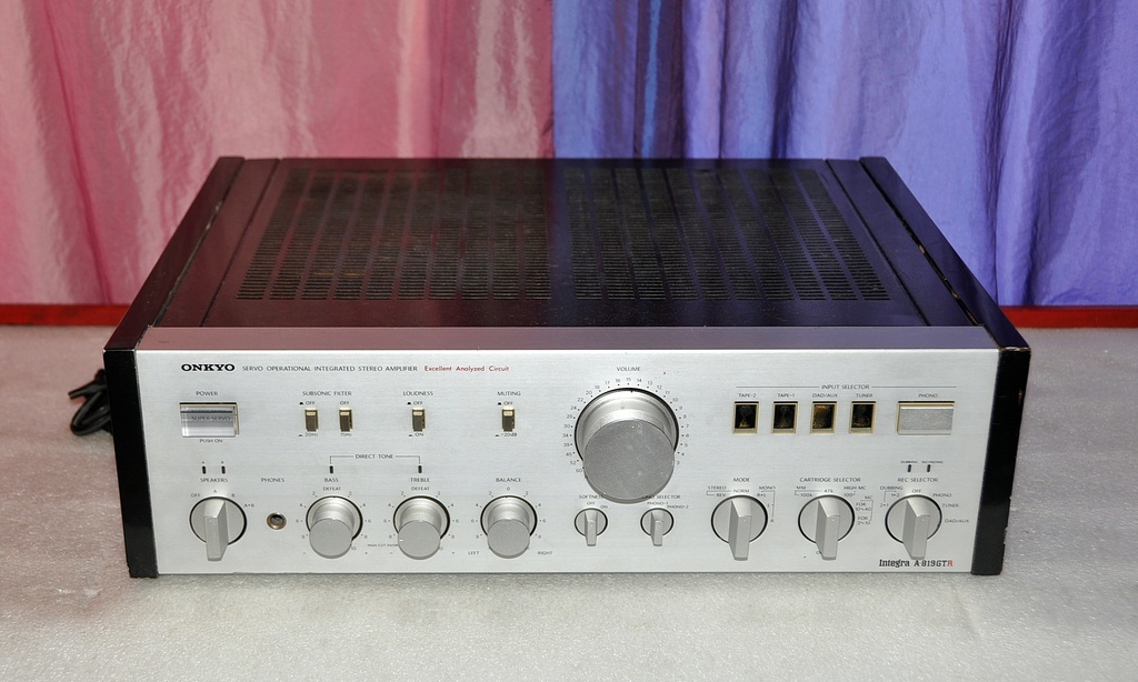 Усилители - Усилитель Onkyo A819GTR