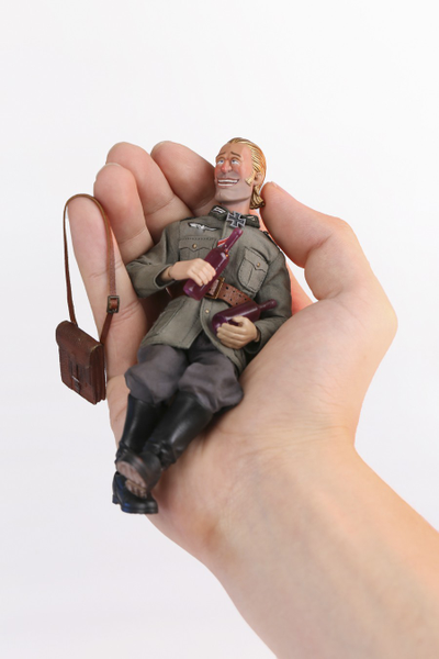 Немец "Пьянчуга" Бранд - Коллекционная фигурка 1/12 scale Bean Gelo Series Brand (BGS004) -  POPTOYS