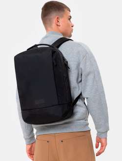 Eastpak Tecum F Black на парне