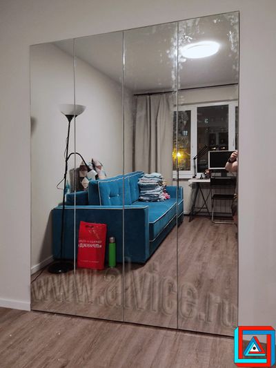 Зеркальные двери для ниши и гардеробной из 4-х створок