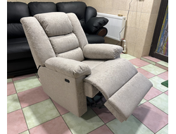 Новое кресло электрореклайнер, глайдер (качается, вращается) финское. Merlin.