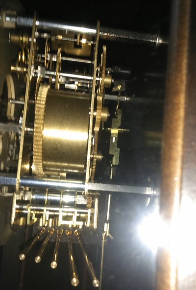 Механические настенные часы Rhythm CMJ569NR06