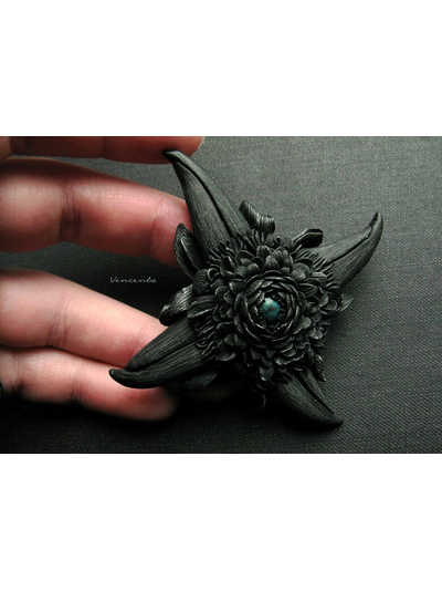 Цветок Ворона. Украшение в готическом стиле, брошь-цветок по мотивам сериала &quot;Рейвенсвуд&quot; (&quot;Ravenswood&quot;)