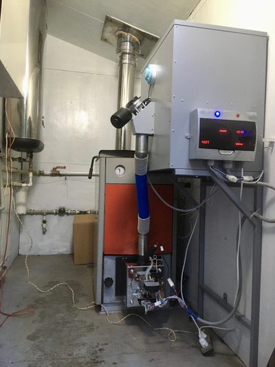 Факельные горелки Бегемот 15 и 25 кВт с бункером 110 литров(60 кг).