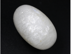 Лунный камень, галтовка, Индия (28*21*18 мм, 18 г) №26682