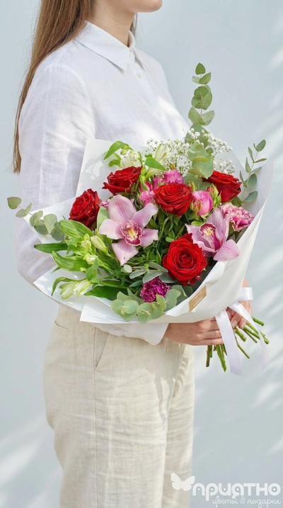Букет цветов на 8 марта № 713