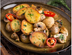 Картофель жареный с грибами