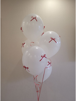 Фонтан из 5 шаров с бантиками