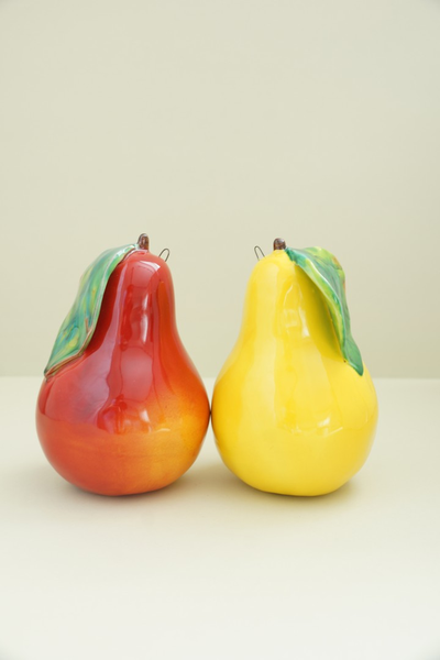 Груша с листом (красная)