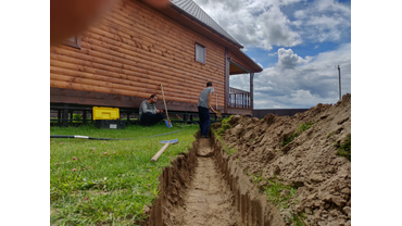 Траншея 12 метров под канализационную трубу