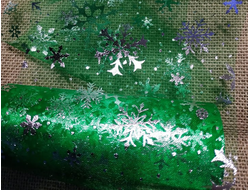 Фатин "Снежинки" цвет-зеленый с серебряными снежинками, длина 1 м, ширина 15 см
