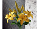 Желтые лилии из полимерной глины.