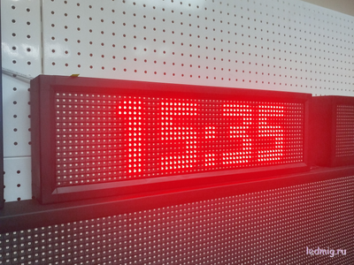 Уличные часы-[88:88]-дата-t-210х690мм (красный цвет)