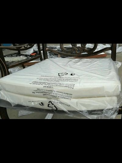 Подушка для кресла из литого алюминия