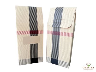 Коробочка крафт-домик "Клетка"