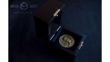 6082 Футляр для монеты 8*9*10 см.
материал: мдф  + покраска в черный цвет