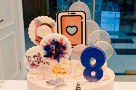 Торт "Тик-ток"