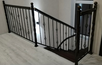 Кованые перила для лестниц фото-Арт 09