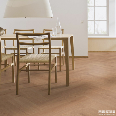 Ламинат MEISTER 7001 Дуб Шампань в интерьере комнаты