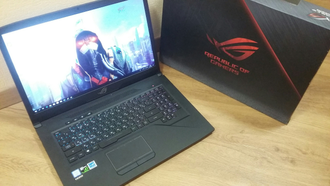 ASUS ROG Strix Scar Edition GL703GS-E5054T ( 17.3 FHD IPS 144HZ I7-8750H GTX1070(8GB) 12GB 1TB 256SSD )