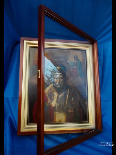 Киот настенный открывающийся